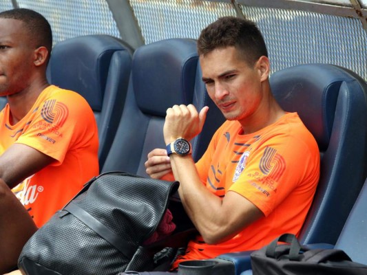 Marcelo Canales aún no debutaría con el Olimpia