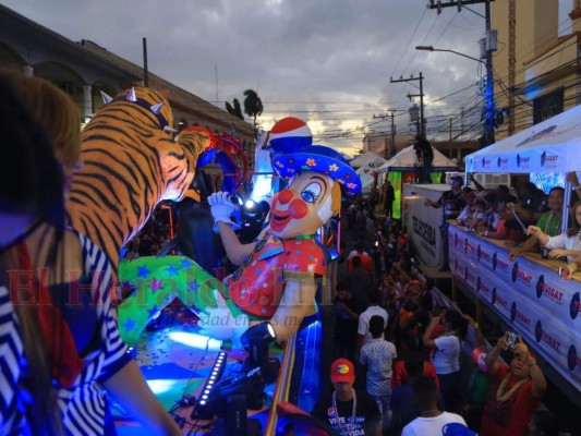 FOTOS: Color y fiesta en el carnaval de La Ceiba