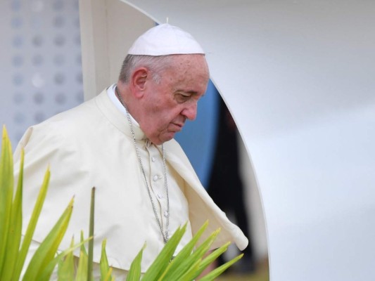 Papa advierte que 'muros invisibles' no resuelven 'mágicamente' problemas