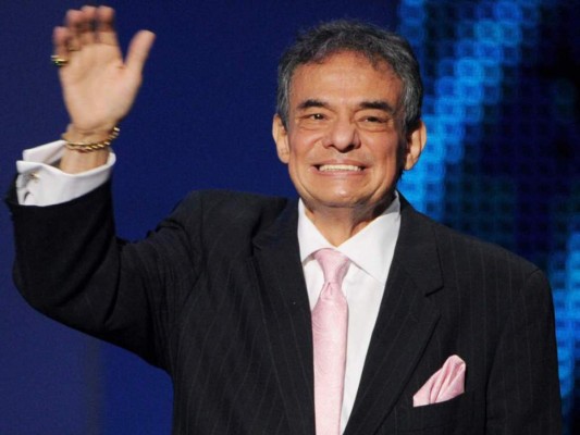 El cantante José José regresa a casa tras ser dado de alta del hospital