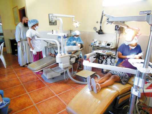 Comayagua: Programas asistenciales a la luz de la palabra