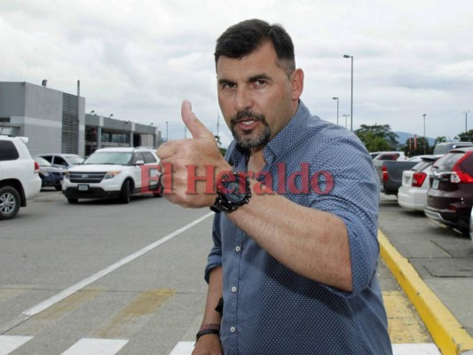 Real España recibe a su nuevo entrenador, Martín 'Tato' García