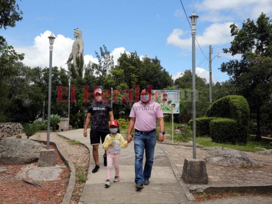 Familias enteras disfrutan la belleza natural de El Picacho (FOTOS)