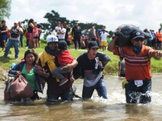 Una gorra con ventilador, un oso de peluche: los objetos preciados de los migrantes