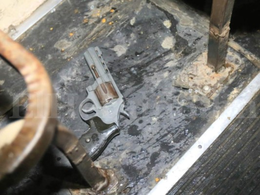 Zafarrancho entre barras de Olimpia y Marathón deja detenidos y heridos en el Nacional