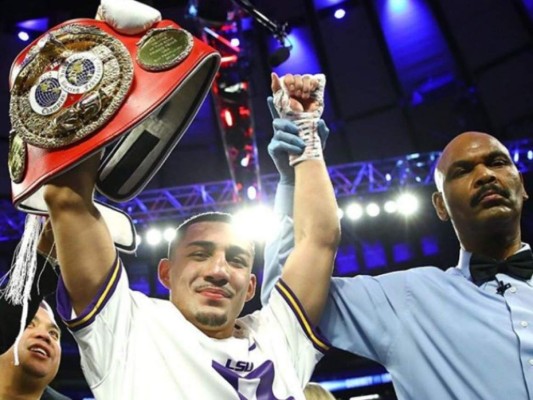 Teófimo López confirma que vendrá a Honduras en enero de 2020