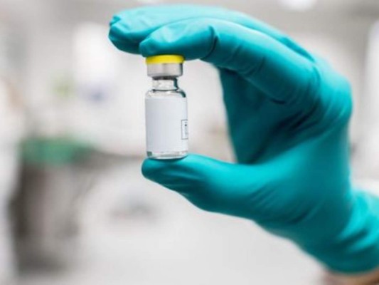 FDA pide dos meses de seguimiento antes de aprobar vacuna