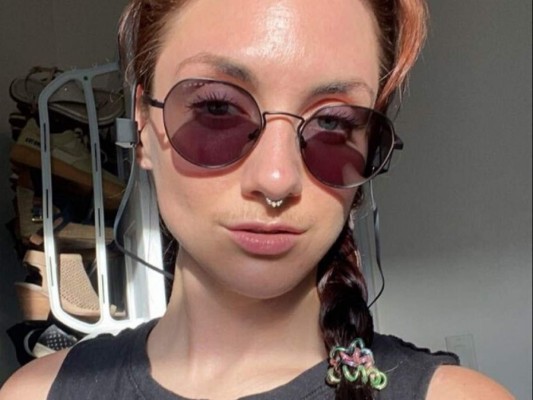 Presume cómo luce tras no depilarse durante la cuarentena y se vuelve viral&nbsp;&nbsp;