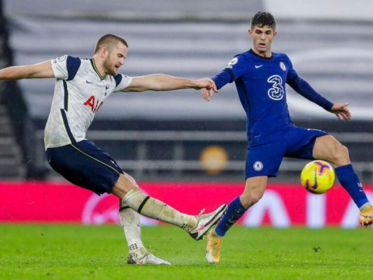 UEFA sigue plan de cambios de temporada pese a preocupaciones