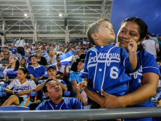 Nicaragua tiene nuevo estadio de béisbol tras casi 70 años