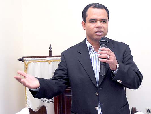 Zelaya y Chedrany serían candidatos a alcalde