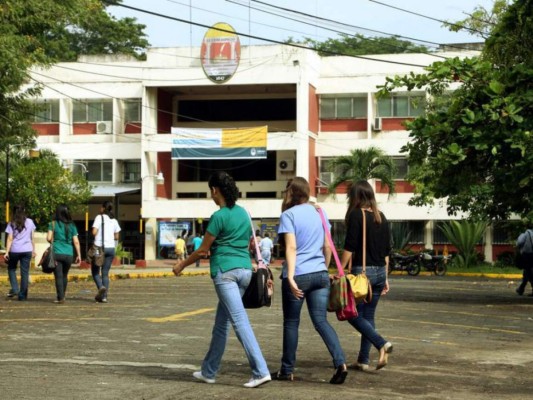 Carnés inteligentes tendrán alumnos de la UNAH-Valle de Sula