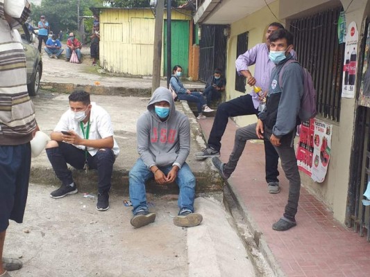 Pobladores de la Reynel Fúnez amenazan con más tomas en carretera al sur