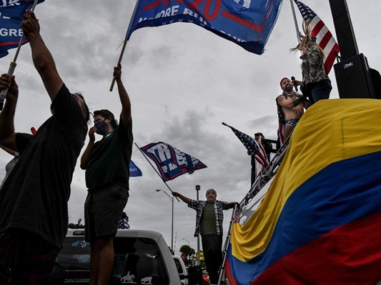 Entre celebración y reclamos, se caldean los ánimos por resultados de elecciones en EE UU (FOTOS)