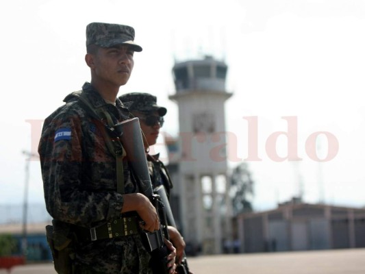 Gobierno firmó contrato del proyecto de aeropuerto de Palmerola &nbsp;&nbsp;
