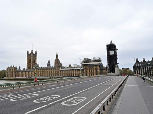 Reino Unido registra otros 717 muertos en 24 horas y ya suma 11,329