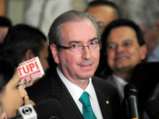 Brasil-corrupción: Renuncia jefe de diputados que abrió impeachment de Rousseff