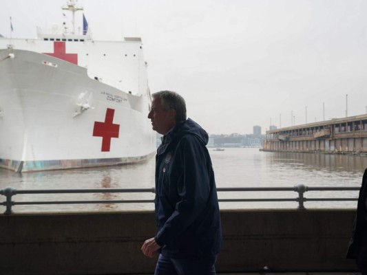 FOTOS: 12 quirófanos y 1,200 empleados en buque que atiende Covid-19 en Nueva York