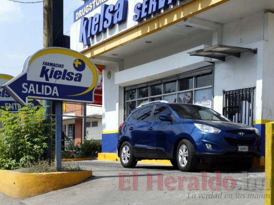 Con menor afluencia, capitalinos se abastecen en quinta semana de cuarentena