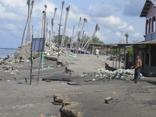 Movimientos de la luna generan elevado oleaje en Pacífico hondureño