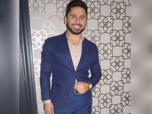 'Ha sido muy duro para mis pulmones': Larry Hernández grave por covid-19