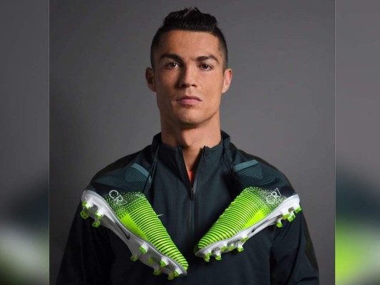 Cristiano Ronaldo no utiliza botas negras por esta insólita razón...