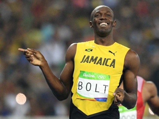 Bolt se clasifica a final 200m a carcajadas tras encontrarse a canadiense De Grasse en cierre de la carrera