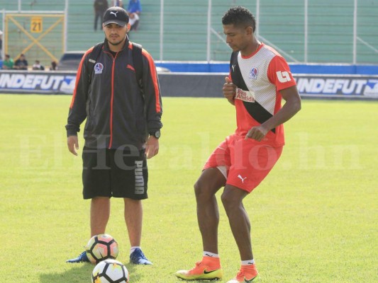 Para Donis Escober es obligación pasar a la siguiente fase