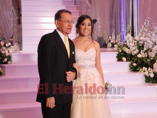 Del Campo School celebra su Prom 2019 en un evento lleno de elegancia y glamour&nbsp;&nbsp;
