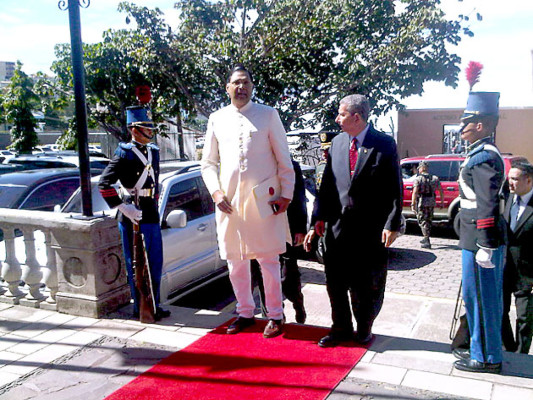 Brasil, Argentina, Filipinas, India y Georgia presentan cartas credenciales