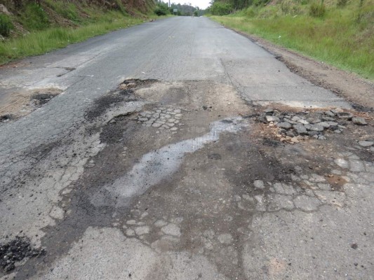 Carretera de La Paz a Marcala está llena de trampas mortales