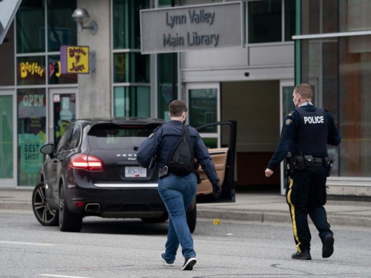 Un muerto y seis heridos por ataque con cuchillo en Canadá