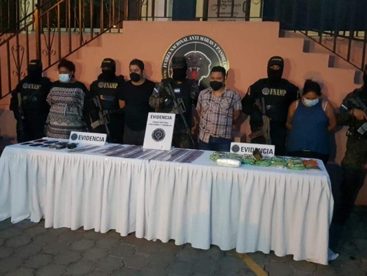 Capturan a supuestos mareros que metían droga a 'La Tolva'