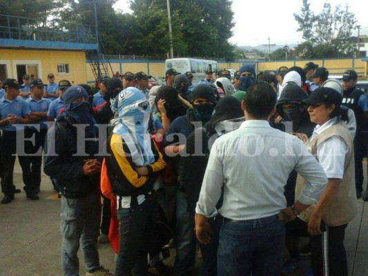 Estudiantes desalojaron pacíficamente la UNAH, luego de haberse violentado autonomía