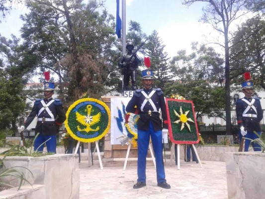 Celebran Día del Reservista hondureño