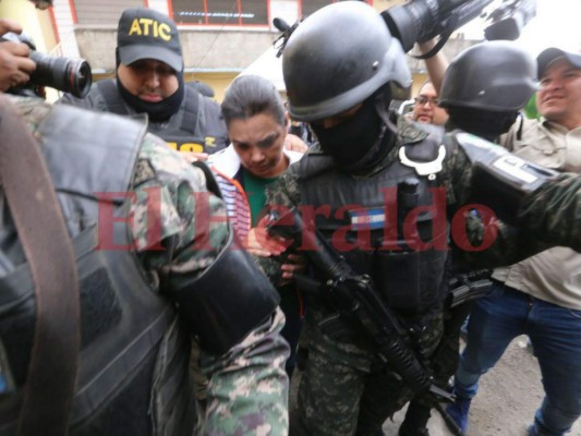 Rosa Elena de Lobo fue trasladada a los Juzgados Anticorrupción