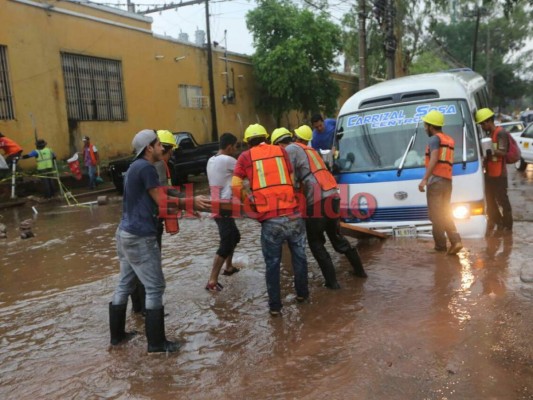Imágenes de las inundaciones en Tegucigalpa tras fuerte lluvia