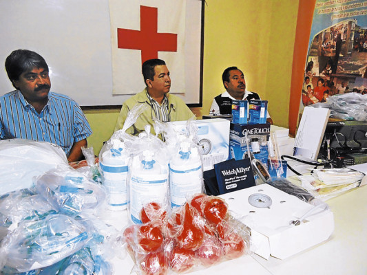 Clínica de Marcala recibe equipo médico