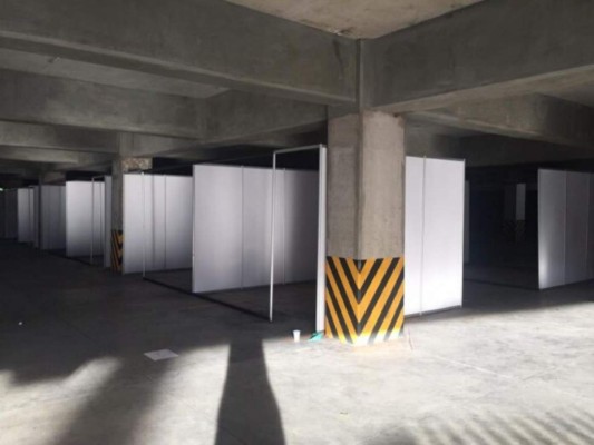 Avanzan obras para abrir el centro de triaje en el Centro Cristiano Internacional