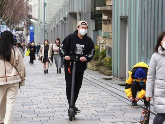 Japón amplía estado de emergencia ante dudas en vacuna a seis meses de los JJOO