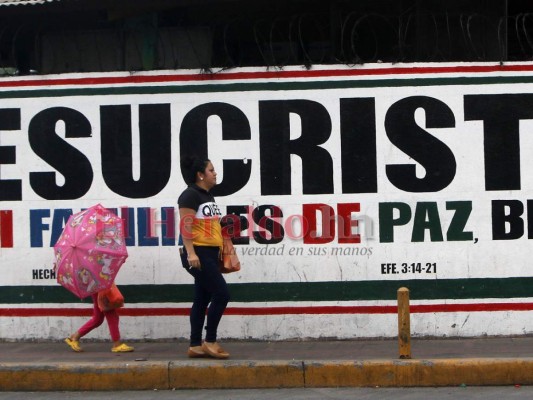 Una capital que deprime: Humo de incendios, racionamientos de agua y confinamiento