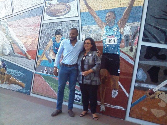 Inauguran mural de identidad deportiva en la UNAH