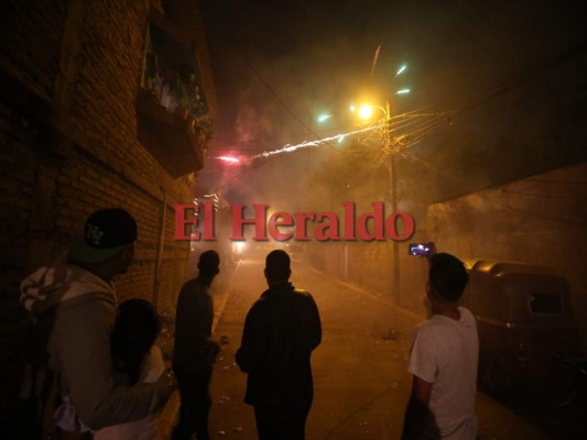 Así recibieron el Año Nuevo los vecinos de la Colonia La Era en la capital de Honduras