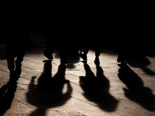 Si escuchas esta canción en el lugar equivocado tu vida corre peligro