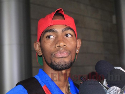 FOTOS: Así regresó Olimpia a Tegucigalpa tras sufrir ataque de aficionados del Alianza en El Salvador