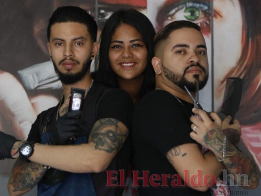 'Rasmoi”, el barbero del estilo moderno en la capital