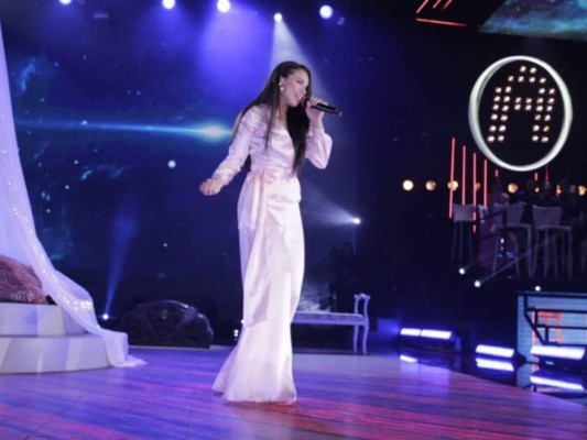 La Academia 2019: Jueces halagan voz de hondureña Angie Flores&nbsp;&nbsp;