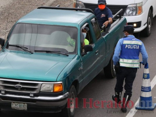 Estrictos operativos para verificar circulación de placas impar en la capital