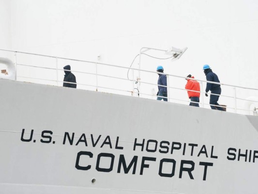 FOTOS: 12 quirófanos y 1,200 empleados en buque que atiende Covid-19 en Nueva York