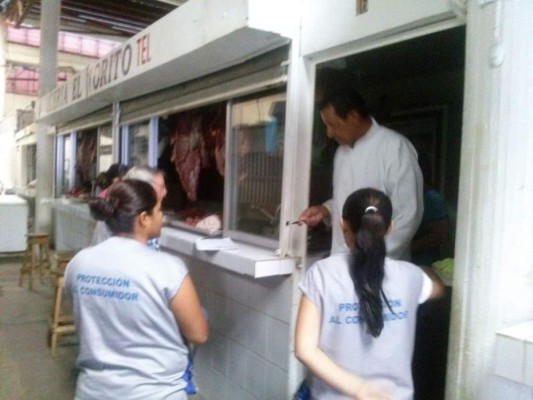 Inspeccionan precios en mercados de la capital hondureña